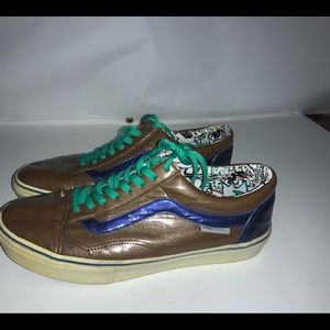 RARE made in China Marc Jacobs Sz 11 M Read  below